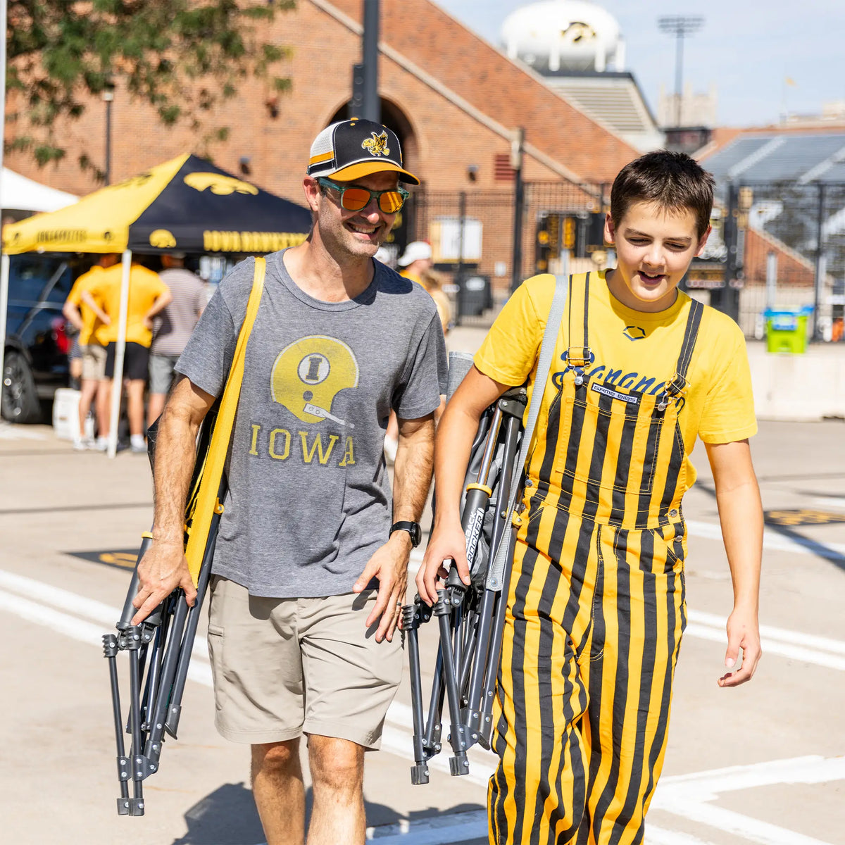 GCI Outdoor product detail: Comfort Pro Rocker™ - Iowa Hawkeyes P3 — Comfort Pro Rocker™ - Iowa Hawkeyes
